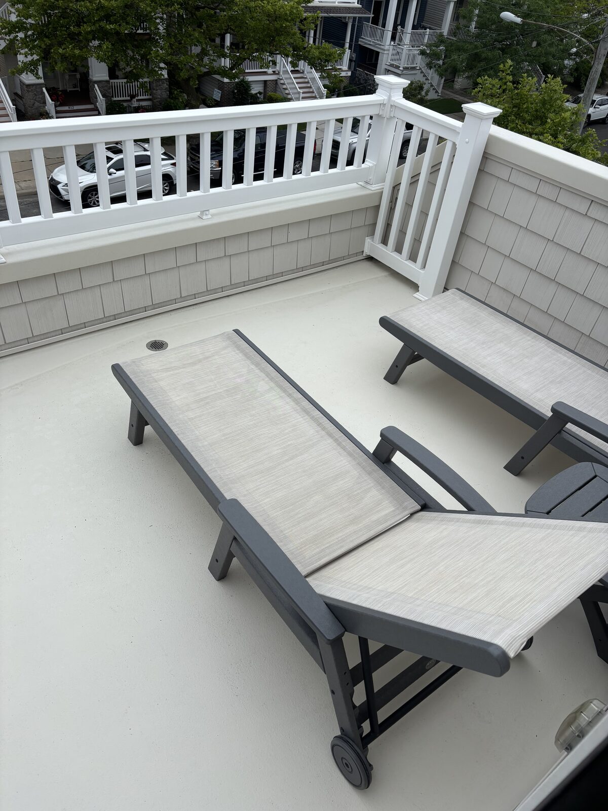 Spotless rooftop lounge
